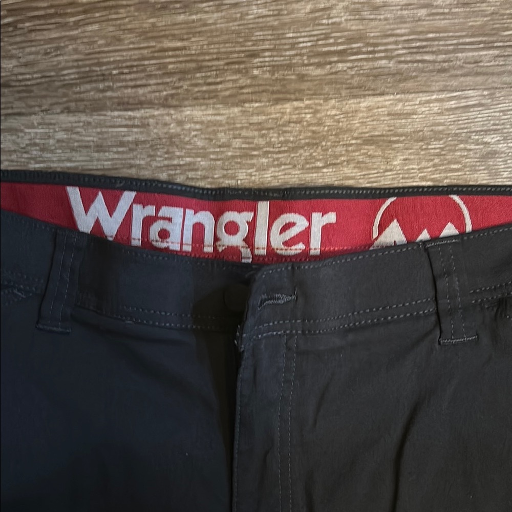 Wrangler All Terrain Gear Men’s Outdoor Pants 38x30 Black Performance Hiking - Picture 2 of 7